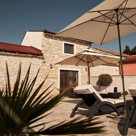 Haus Mila Villa Pavicini Exterior photo